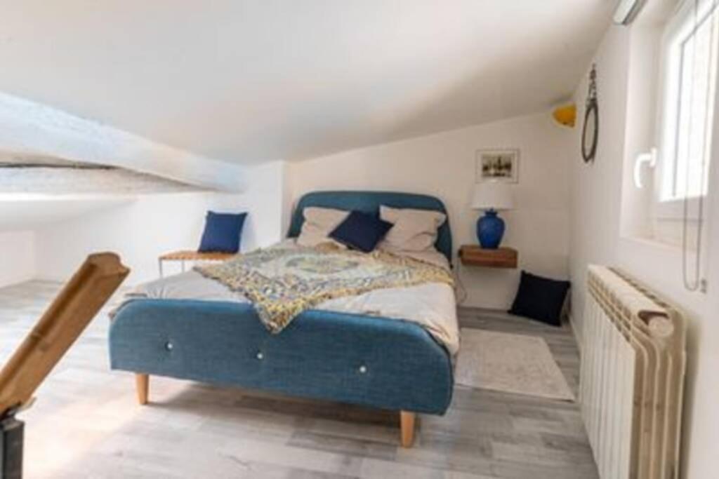 Le Charme Du Medieval Dans Un Appartement Cosy Hyeres Bagian luar foto